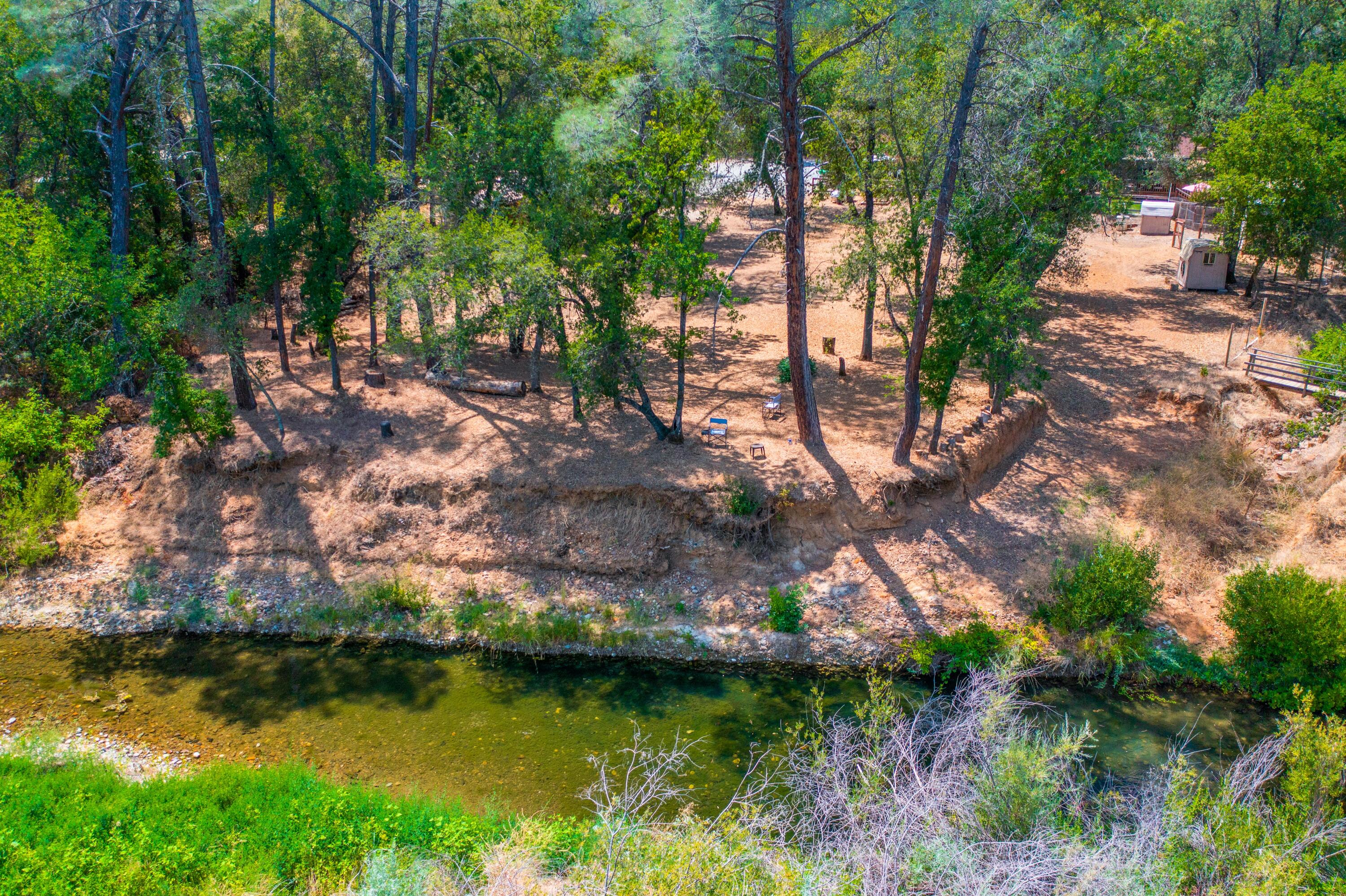 9851 Forgotten Trail Redding, CA 96003 - Photo 31 of 35 Vreek