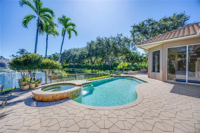 $2,999,000 | 8752 Muirfield Drive, Naples, FL 34109