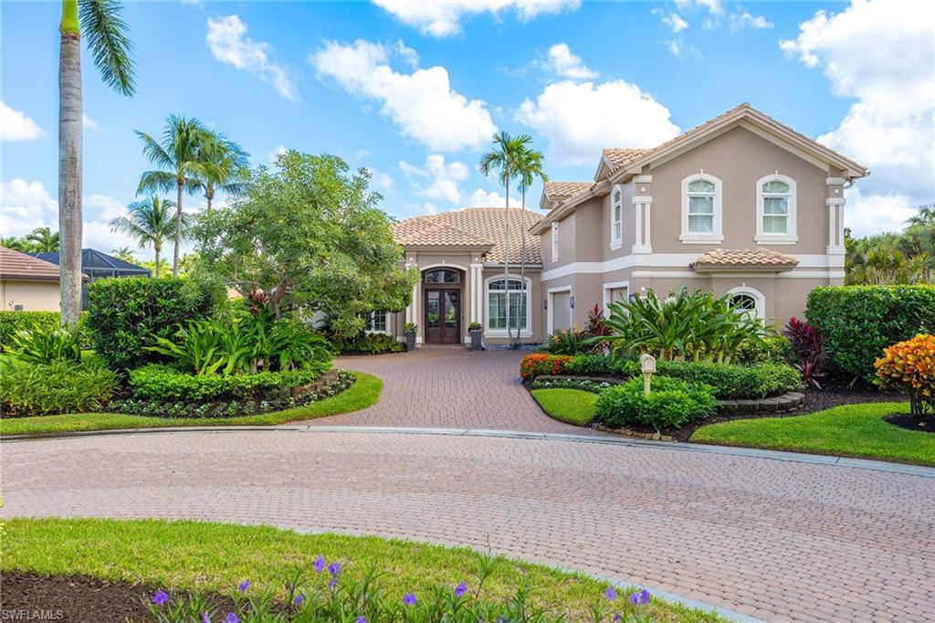 8752 Muirfield Drive Naples, FL 34109 - Photo 4 of 49