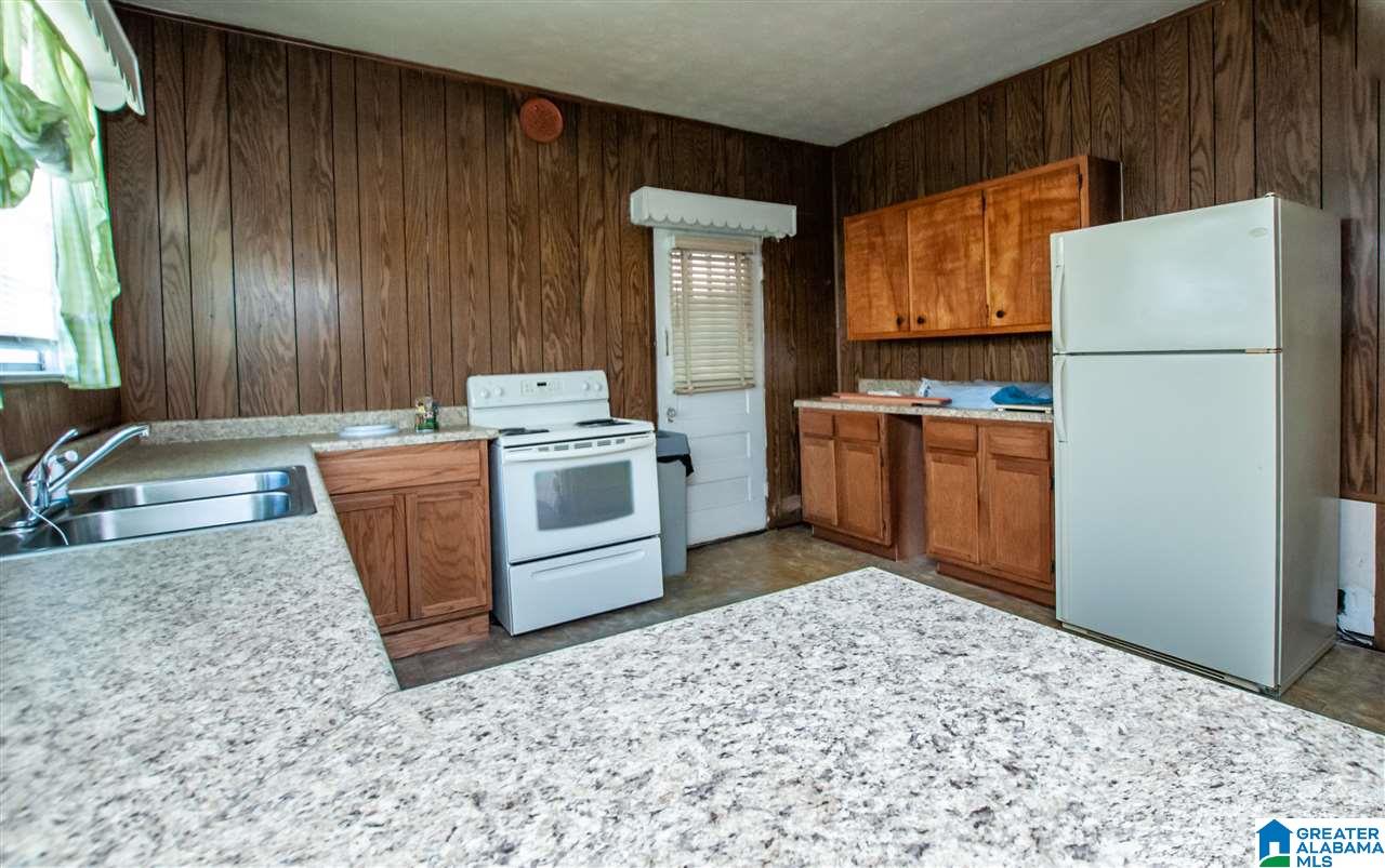 1224 16th Place Southwest Birmingham, AL 35211 - Photo 5 of 22