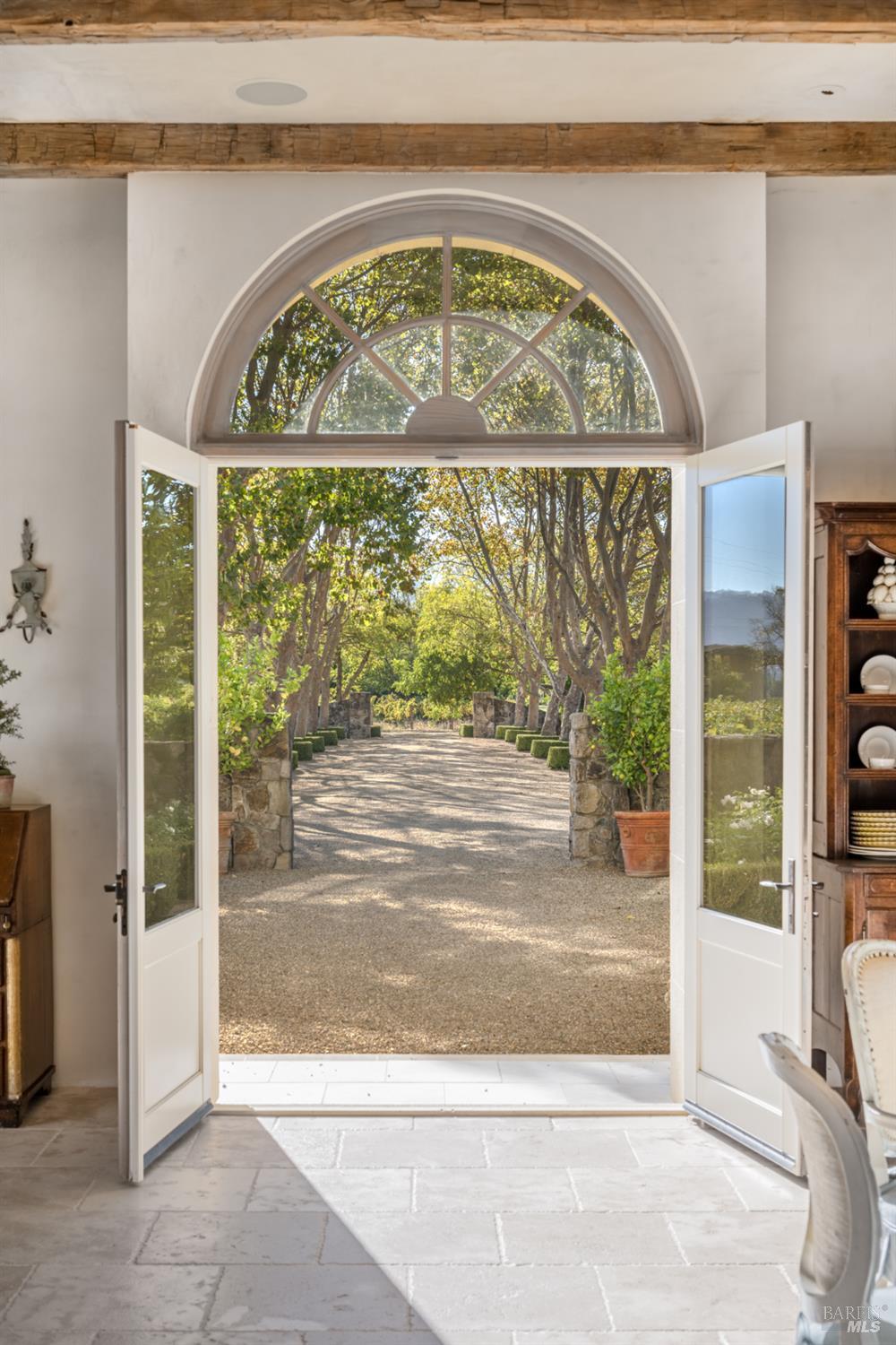 1032 Ponti Road Napa, CA 94558 - Photo 3 of 40