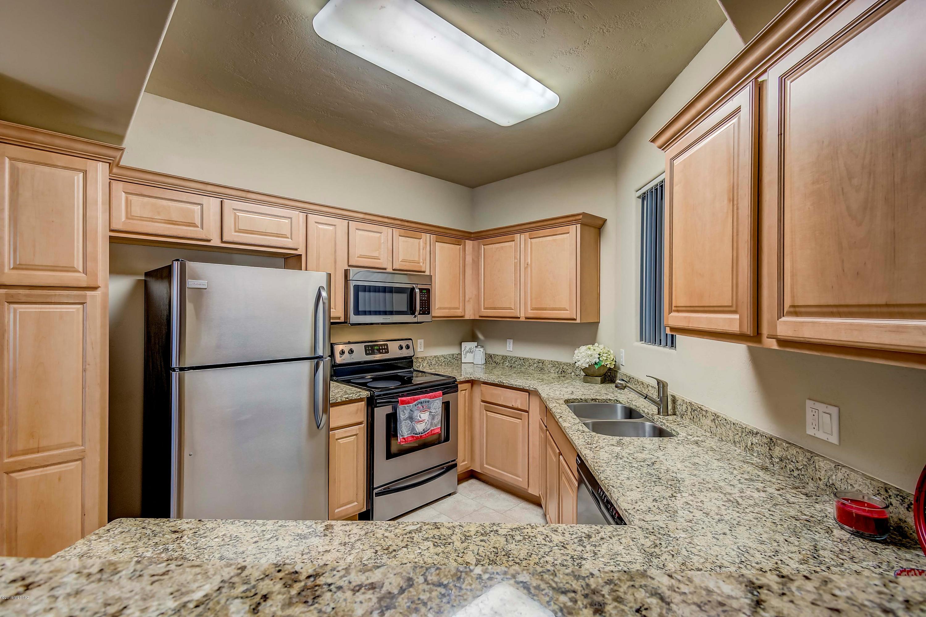 2550 East River Road, Unit 5103 Tucson, AZ 85718 - Photo 4 of 29