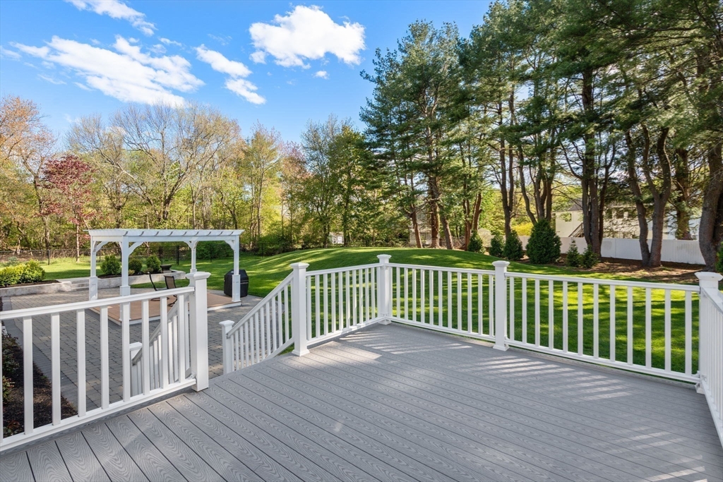 13 Pinecrest Road Andover, MA 01810 - Photo 34 of 40