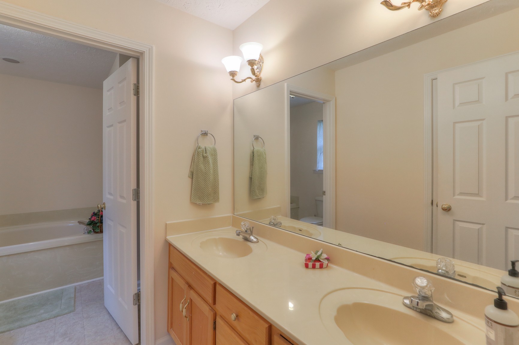 5221 Ridgefalls Way Antioch, TN 37013 - Photo 13 of 19 Gallery Image 13
