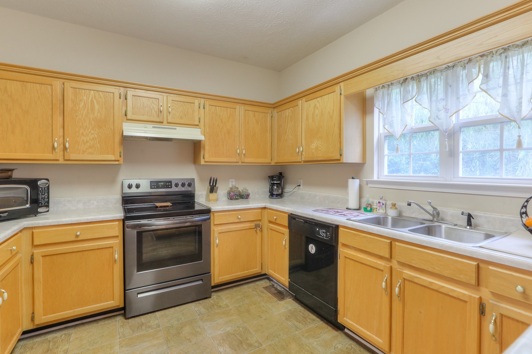 5221 Ridgefalls Way Antioch, TN 37013 - Photo 7 of 19 Gallery Image 7