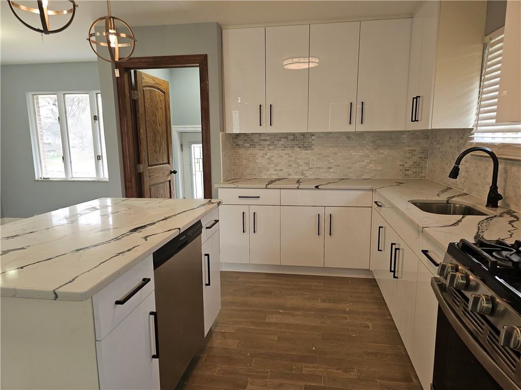 392 Center Grange Road Monaca, PA 15061 - Photo 14 of 25