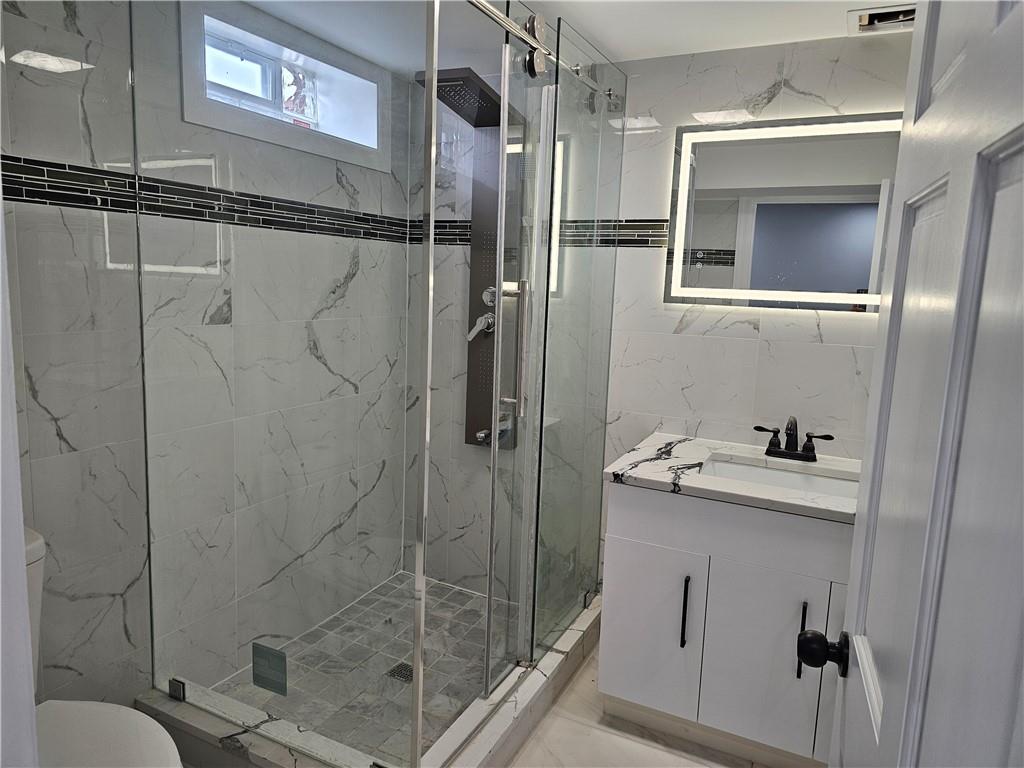 392 Center Grange Road Monaca, PA 15061 - Photo 17 of 25