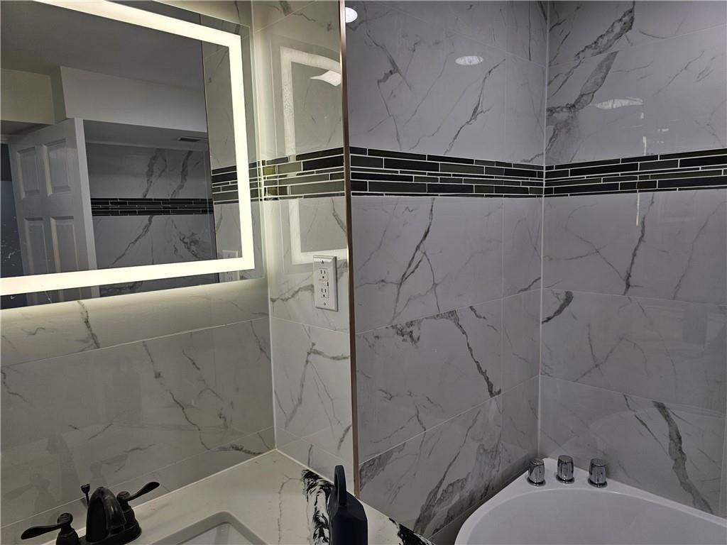 392 Center Grange Road Monaca, PA 15061 - Photo 19 of 25