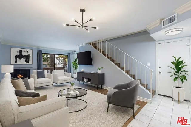 $598,000 | 15215 West Magnolia Boulevard, Unit 131, Sherman Oaks, CA 91403