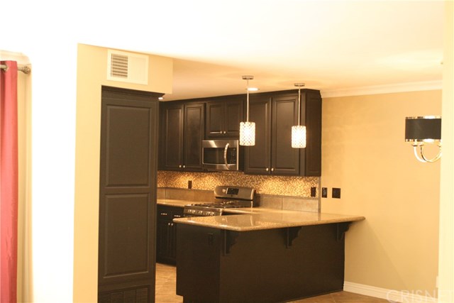 1106 Catlin Street, Unit B Simi Valley, CA 93065 - Photo 7 of 23