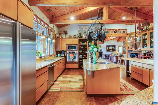 $2,190,000 | 170-174 Sarvisberry Lane Southwest, Floyd, VA 24091