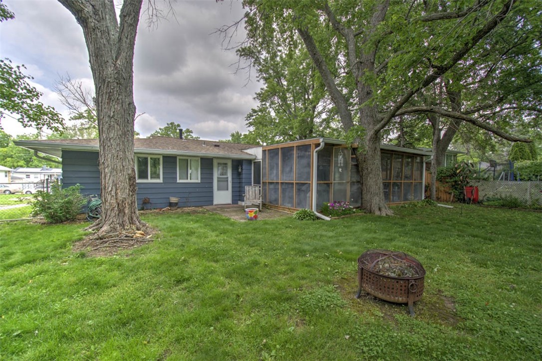 1619 West Harrison Avenue Decatur, IL 62526 - Photo 19 of 25 Gallery Image 19