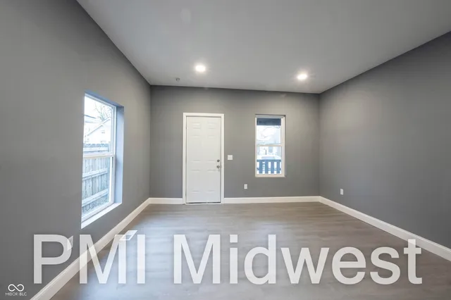 $1,149 | 117 North Colorado Avenue, Indianapolis, IN 46201