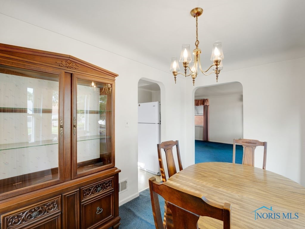 2837 Wyndale Road Toledo, OH 43613 - Photo 10 of 37 Gallery Image 10