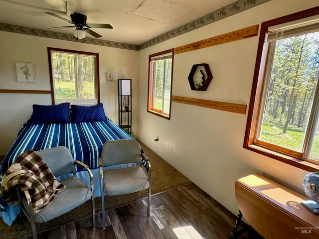 $518,000 | 23003 Deer Creek Road, Winchester, ID 83555