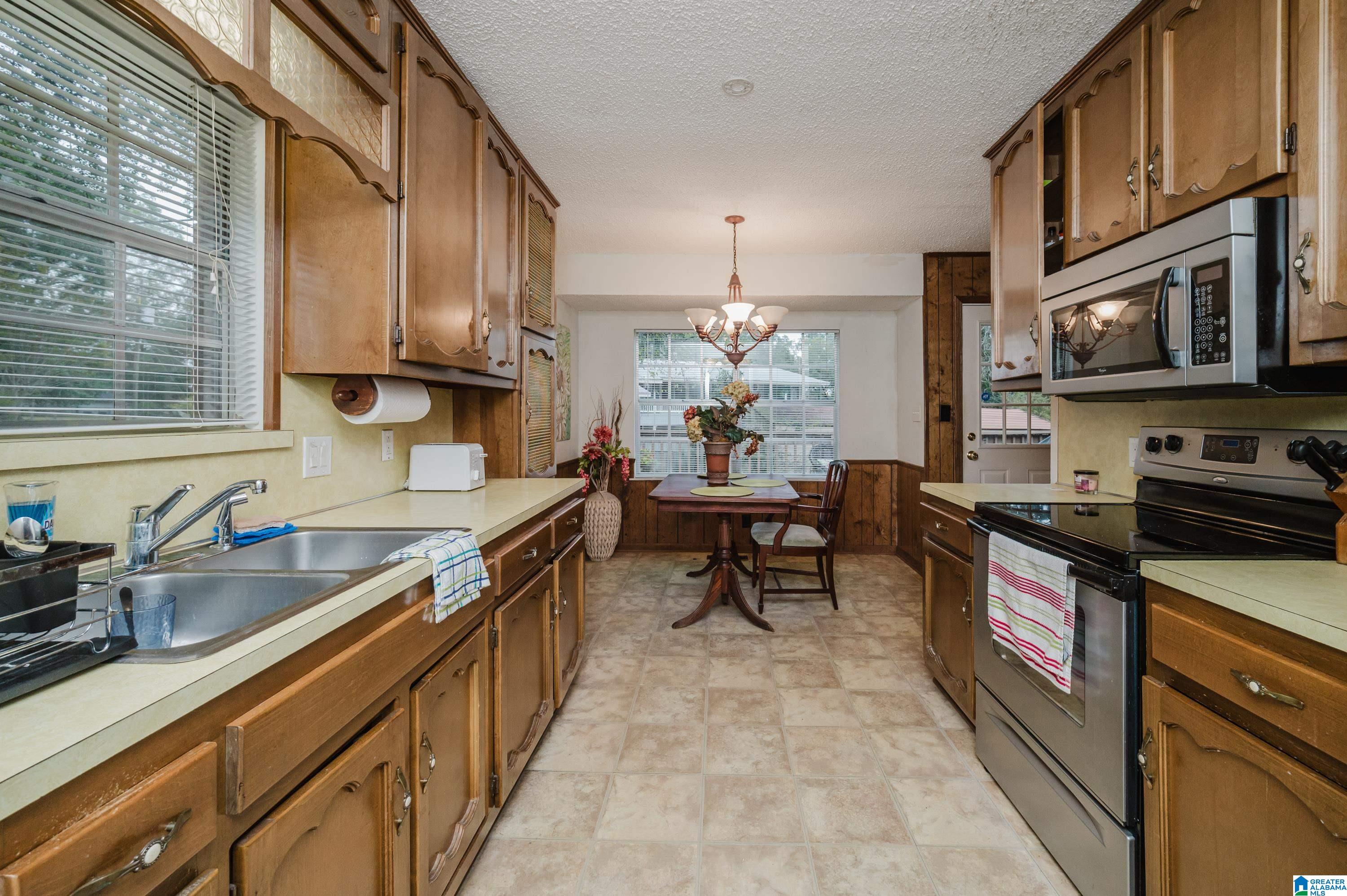 186 Forest Road Bessemer, AL 35023 - Photo 19 of 54