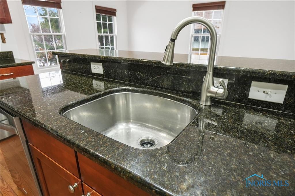 2233 Cheltenham Road Toledo, OH 43606 - Photo 9 of 43 Gallery Image 9