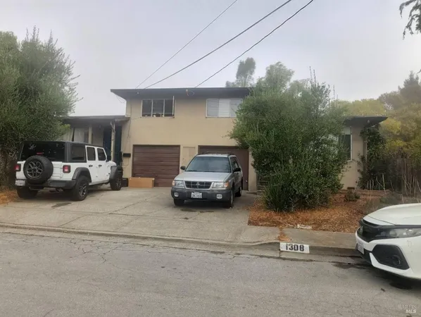 $3,200 | 1308 Kaehler Street, Unit 1319, Novato, CA 94945