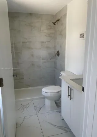 $2,700 | 25842 Southwest 144th Avenue, Unit 25842, Homestead, FL 33032