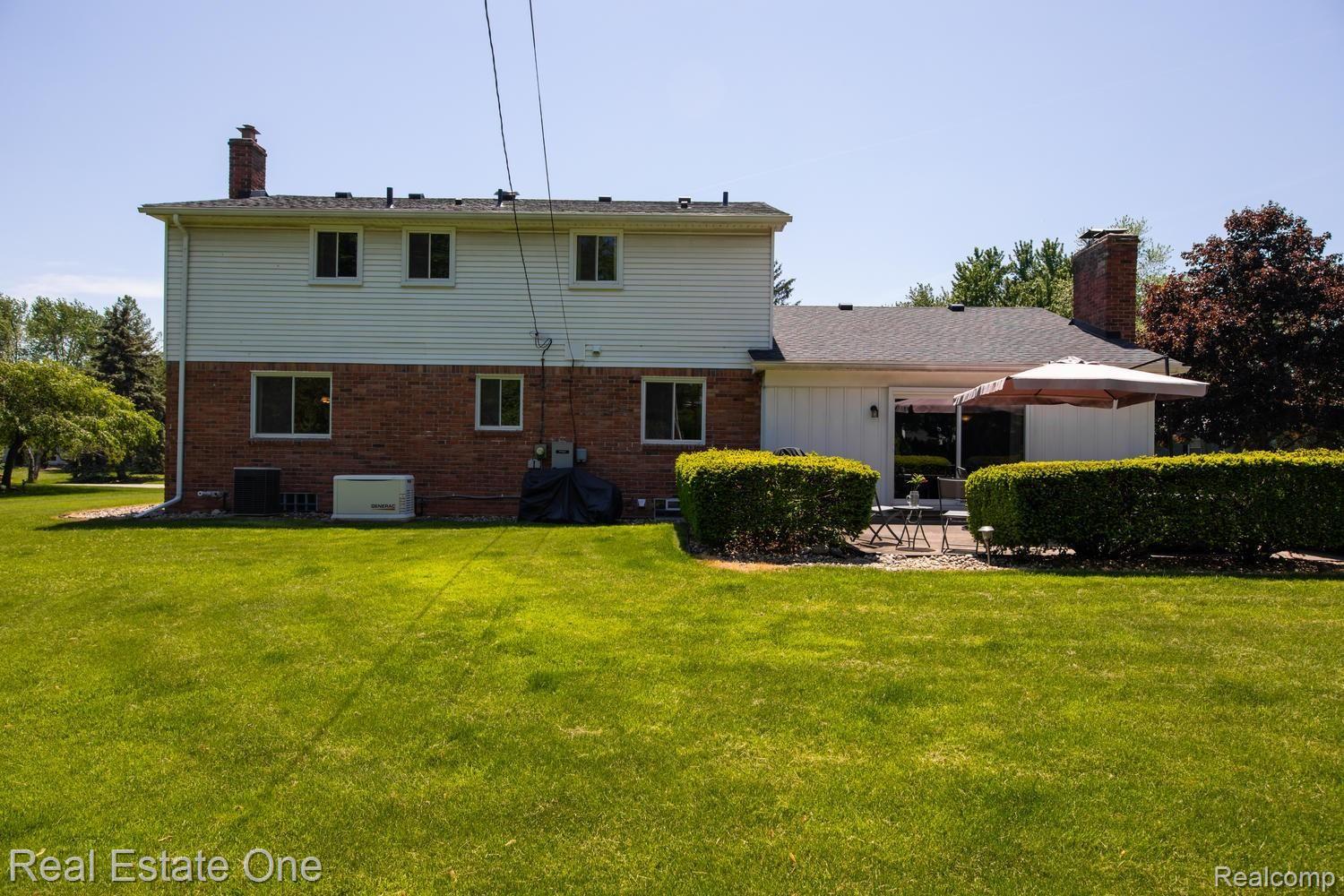 1059 Alter Road Bloomfield Hills, MI 48304 - Photo 38 of 43 1059 Alter Rd Bloomfield Hills-large-040-041-untitled 40 of 42-1500x1000-72dpi.jpg