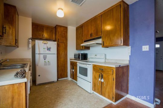 918 West Franklin Avenue Ridgecrest, CA 93555 - Photo 9 of 20 Gallery Image 9