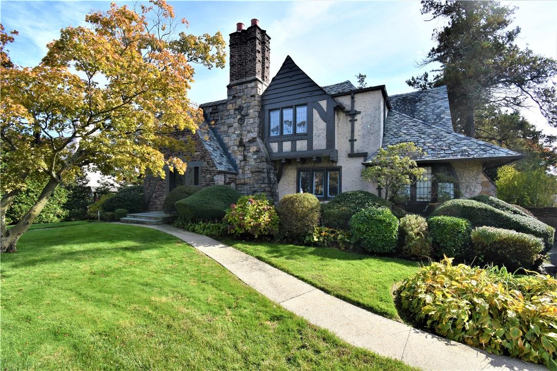 86 Colonial Place New Rochelle, NY 10801 - Photo 1 of 1 Gallery Image 1