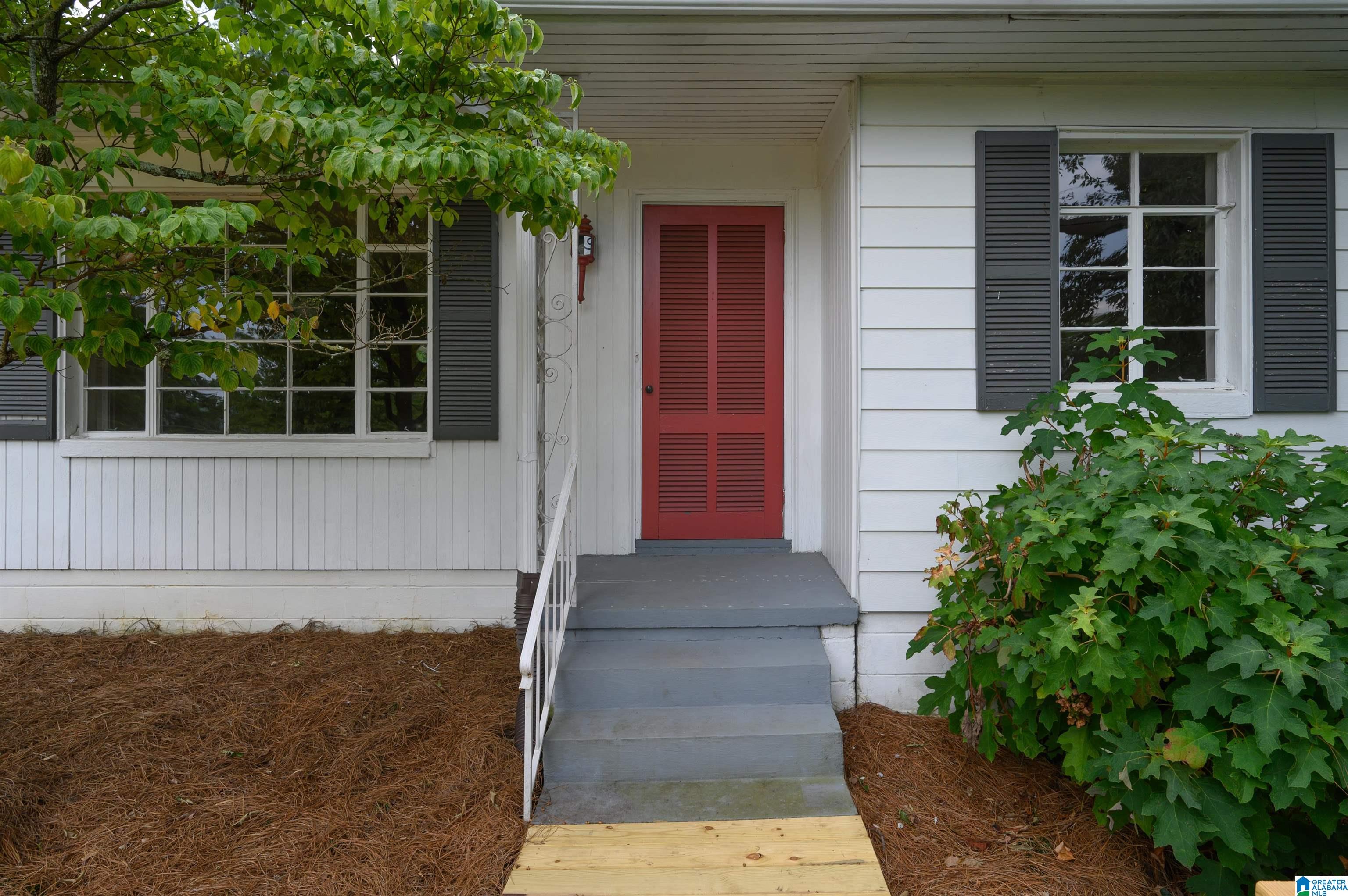 1615 Ridge Road Birmingham, AL 35209 - Photo 1 of 26