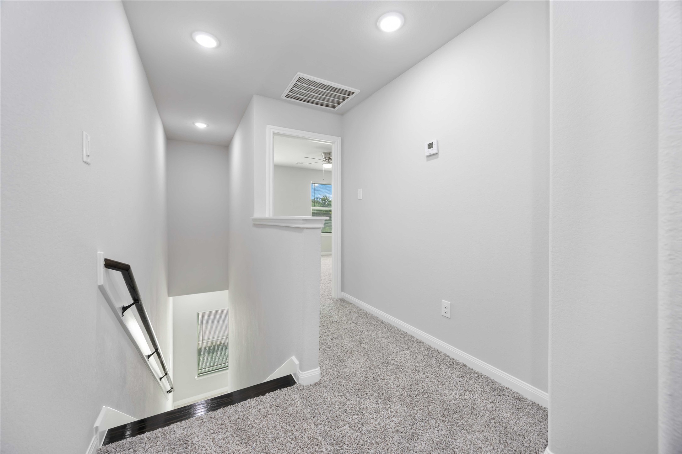 7987 Chateau Street, Unit A Houston, TX 77028 - Photo 13 of 24 a view of a hallway with a room