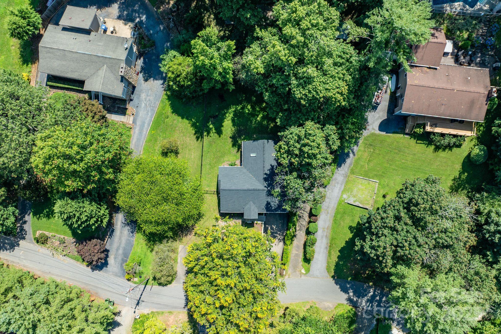 11 Upland Road Asheville, NC 28804 - Photo 36 of 41 Gallery Image 36