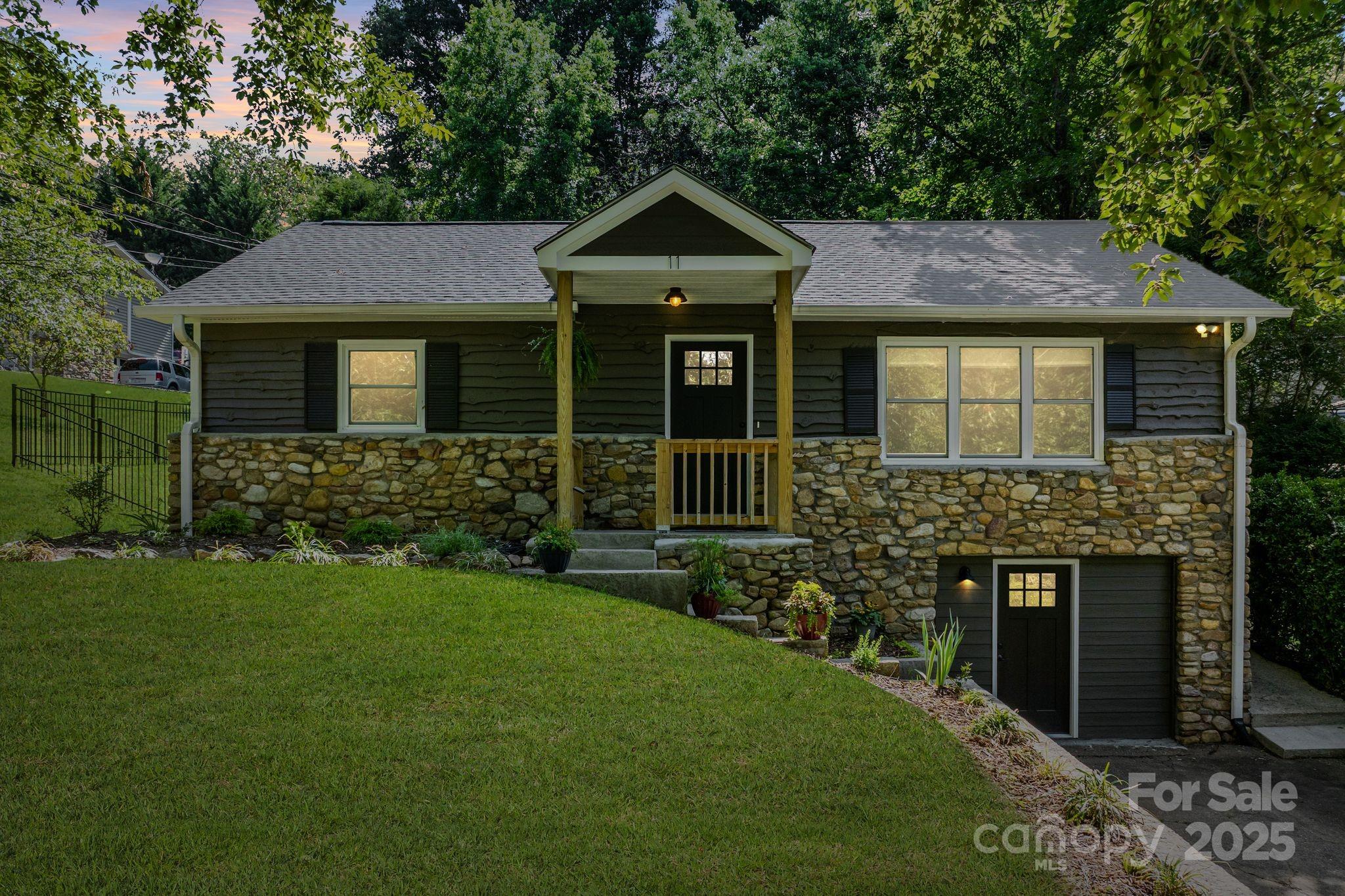 11 Upland Road Asheville, NC 28804 - Photo 39 of 41 Gallery Image 39