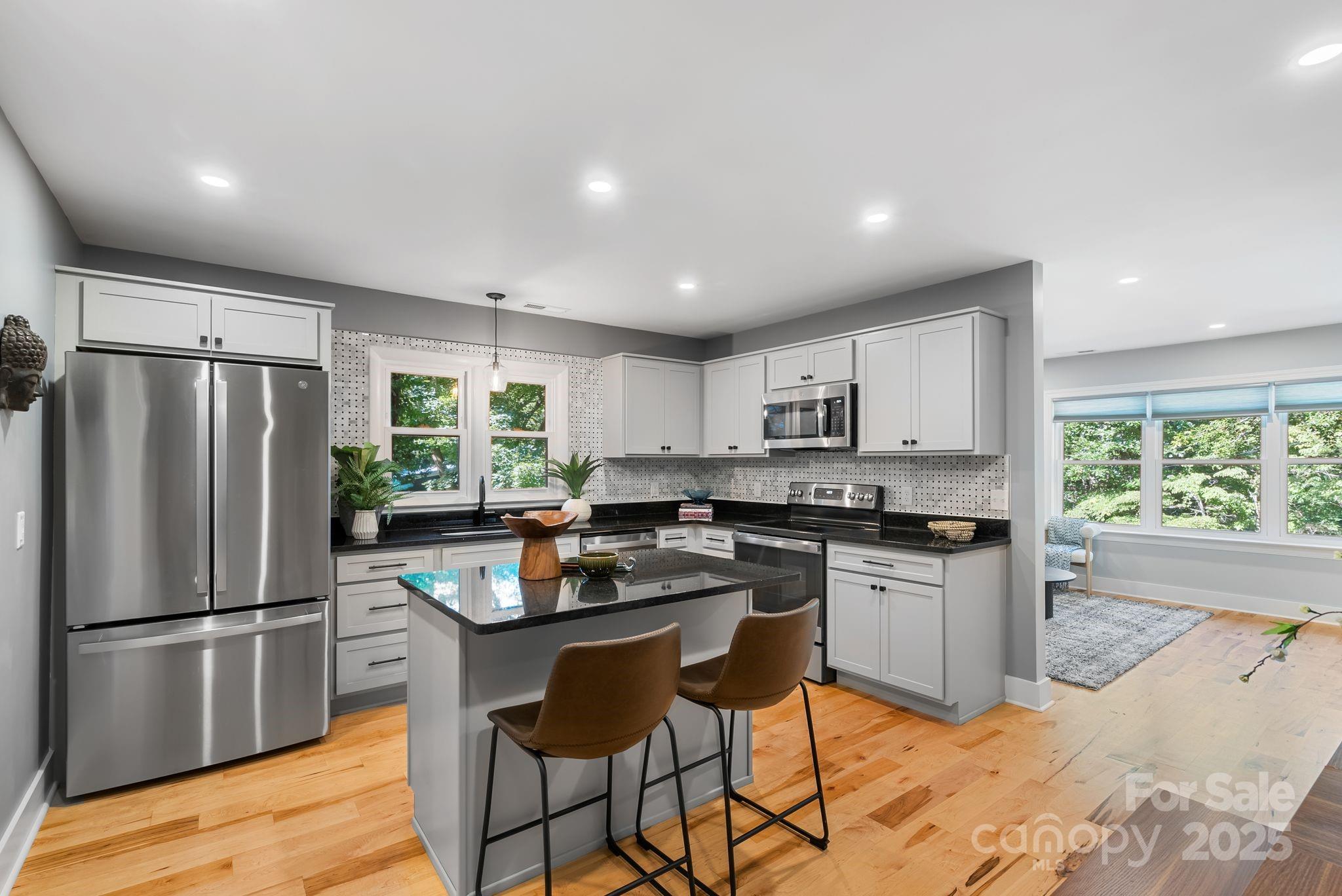 11 Upland Road Asheville, NC 28804 - Photo 8 of 41 Gallery Image 8