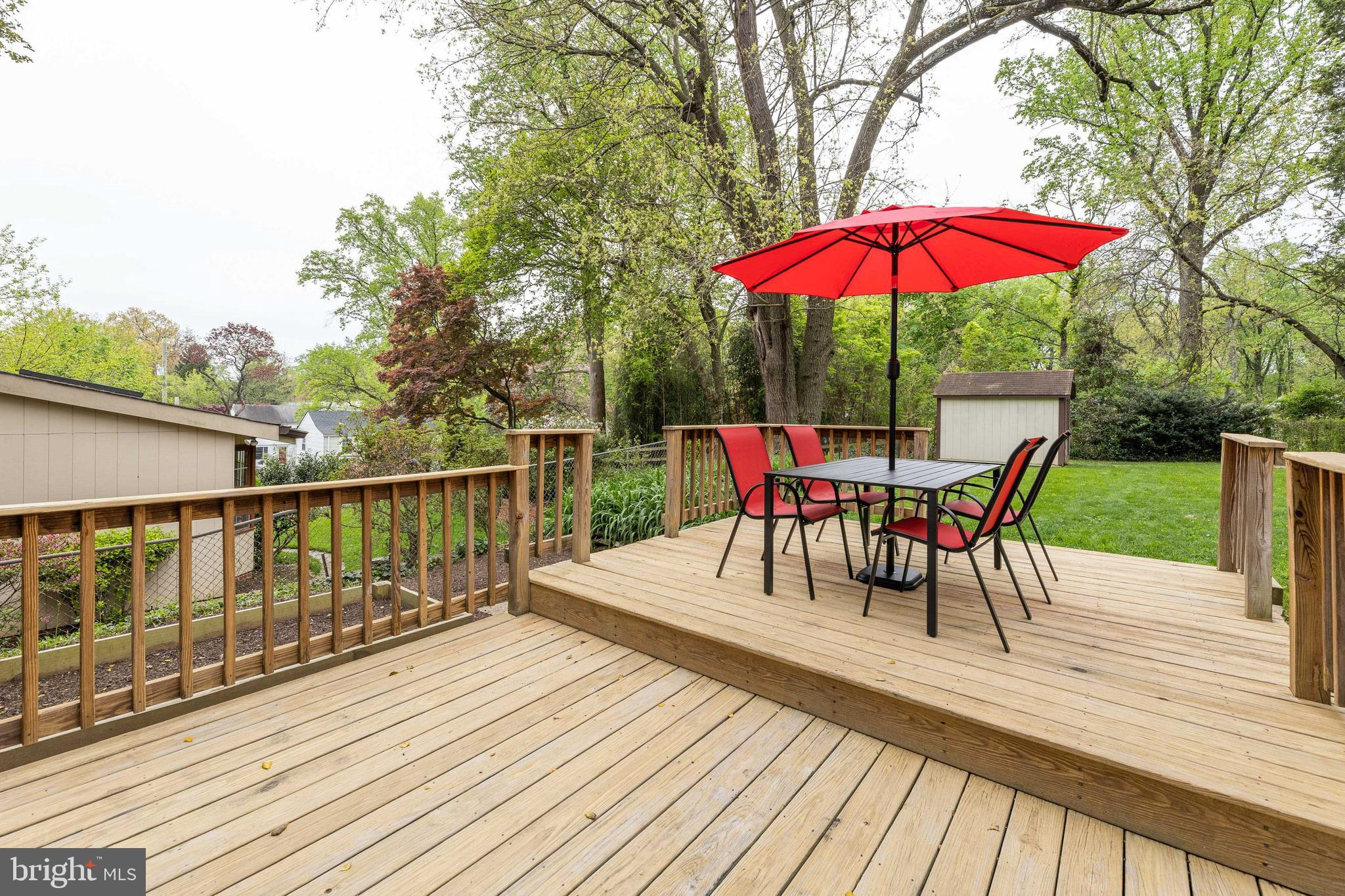 9304 Glenville Road Silver Spring, MD 20901 - Photo 27 of 35 Deck
