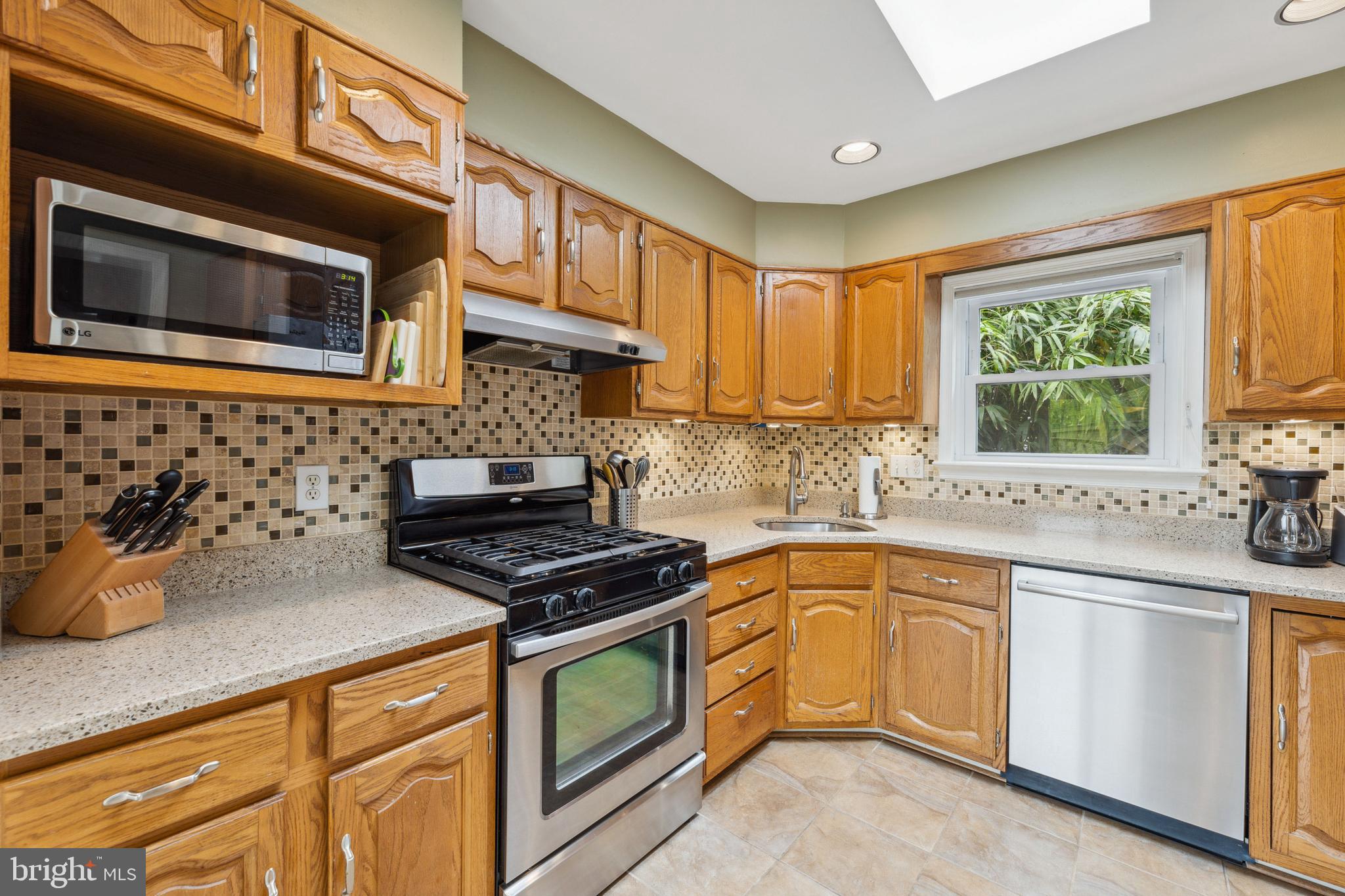 9304 Glenville Road Silver Spring, MD 20901 - Photo 10 of 35 Kitchen