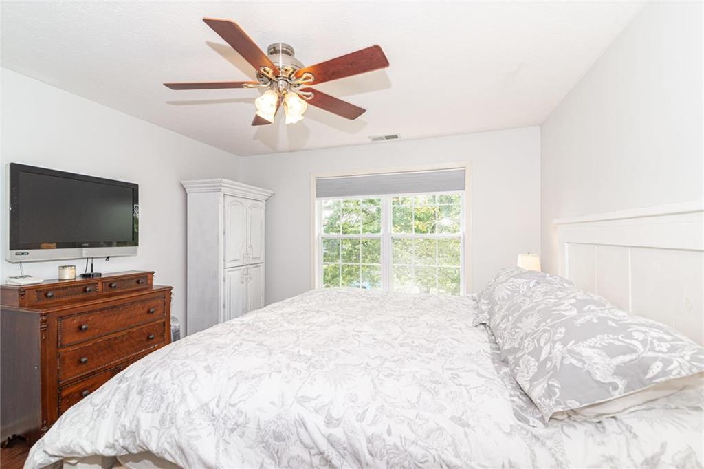 11444 Falling Water Way Fishers, IN 46037 - Photo 19 of 33 Gallery Image 19