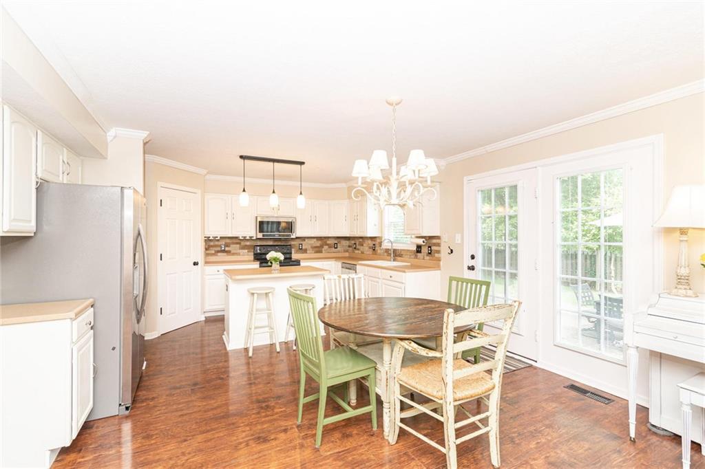 11444 Falling Water Way Fishers, IN 46037 - Photo 7 of 33 Gallery Image 7