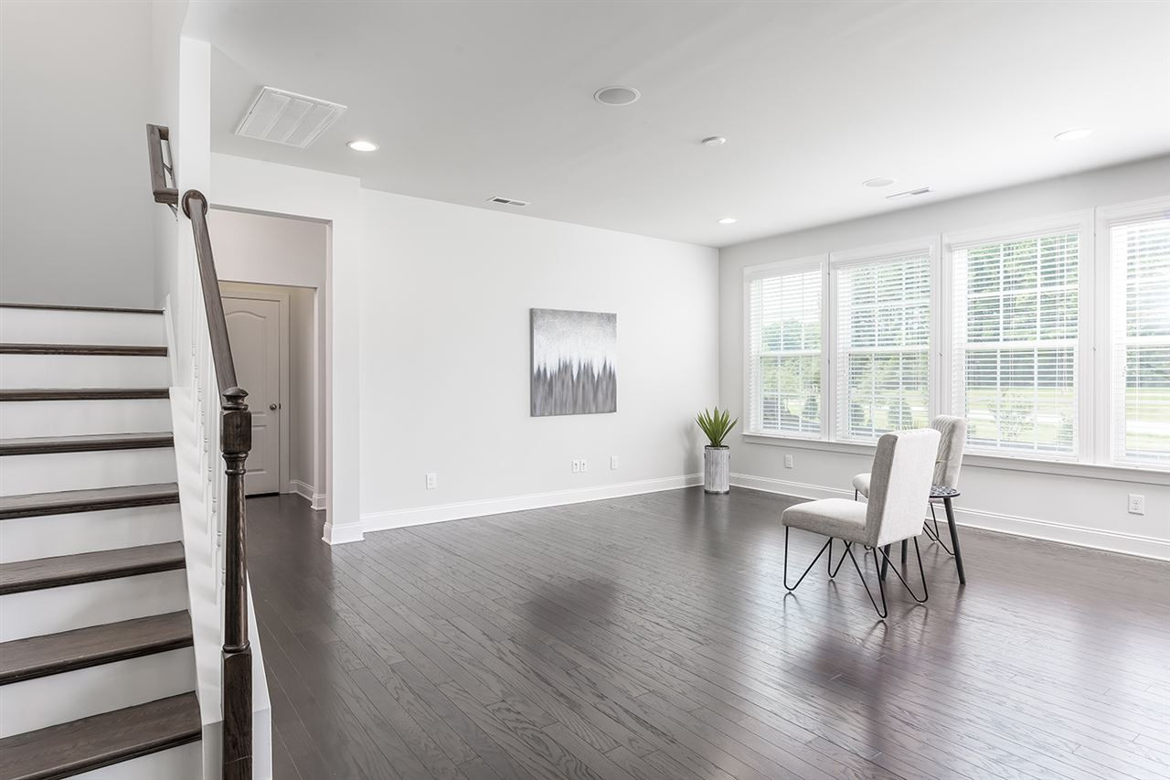 Living Room that is Great for Entertaining