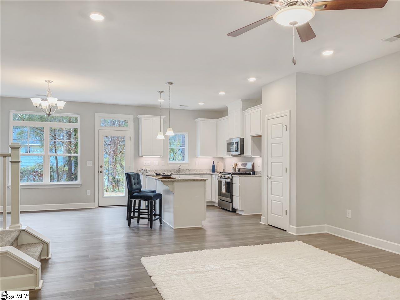 8 Jaycee Court, Unit 23 Greenville, SC 29607 - Photo 4 of 21 Gallery Image 4