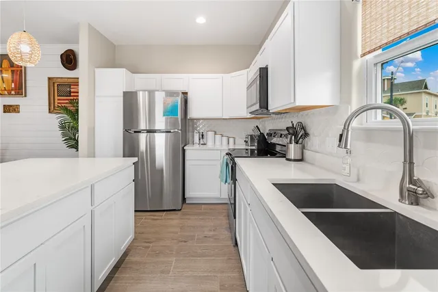 $549,900 | 15102 Boca Grandi Drive, Corpus Christi, TX 78418