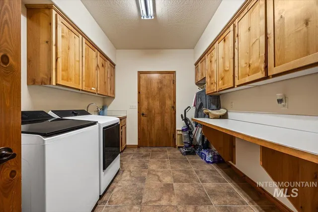 $749,000 | 1770 North 3rd Street, Nyssa, OR 97913