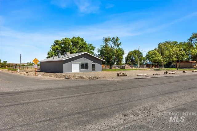 $749,000 | 1770 North 3rd Street, Nyssa, OR 97913