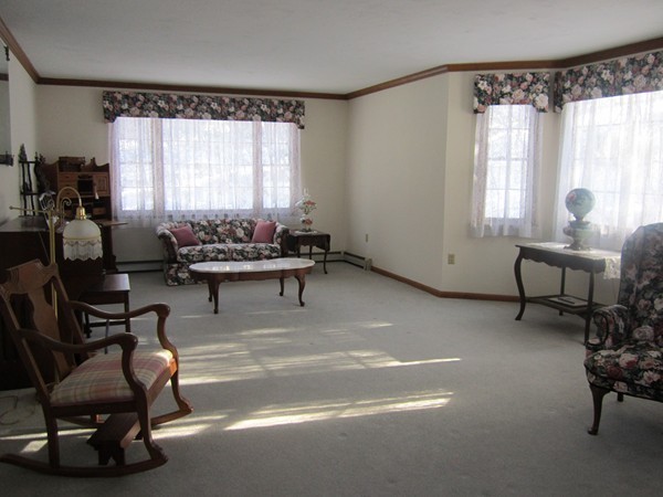 59 Whitewood Road Milford, MA 01757 - Photo 2 of 21 Gallery Image 2