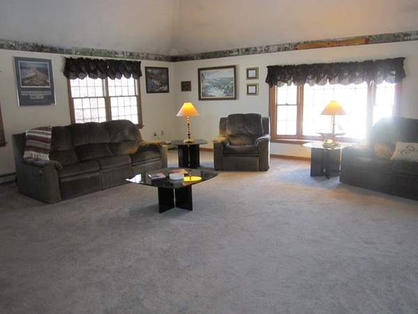 59 Whitewood Road Milford, MA 01757 - Photo 8 of 21 Gallery Image 8