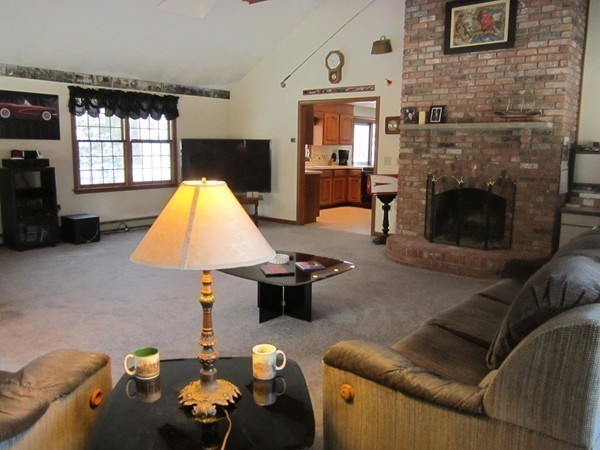 59 Whitewood Road Milford, MA 01757 - Photo 9 of 21 Gallery Image 9