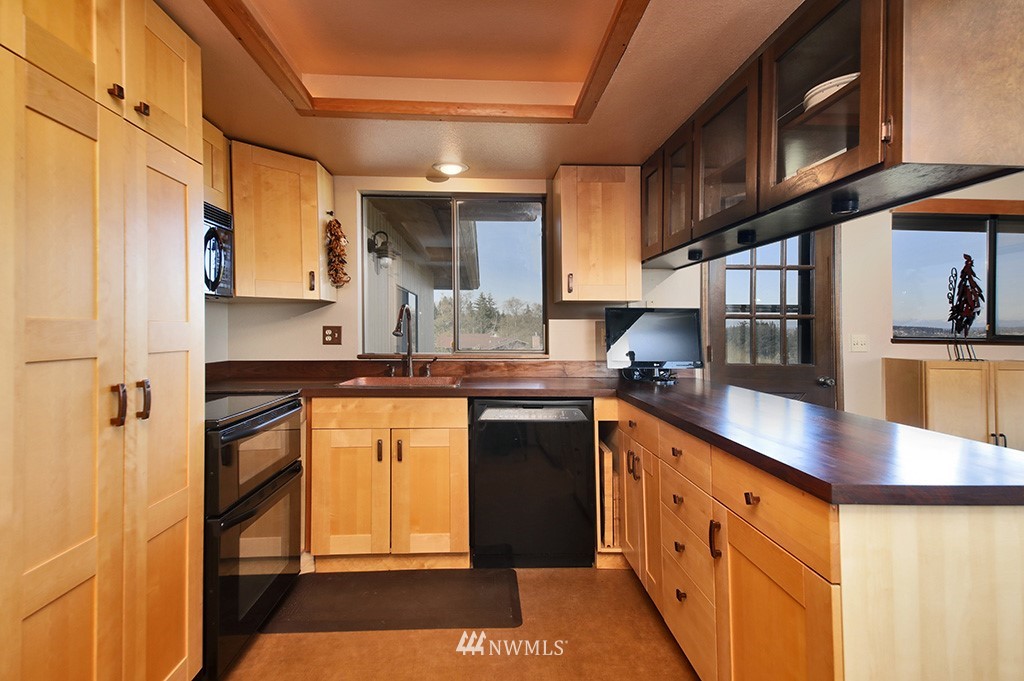 6575 Anderson Road Clinton, WA 98236 - Photo 15 of 40 Gallery Image 15
