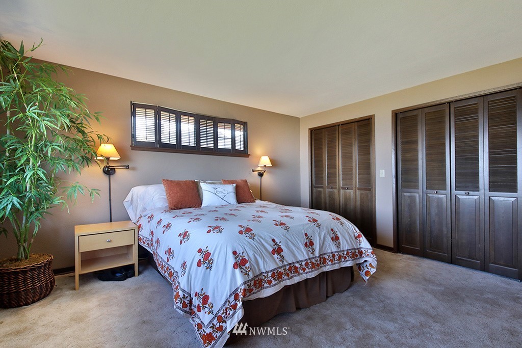 6575 Anderson Road Clinton, WA 98236 - Photo 16 of 40 Gallery Image 16