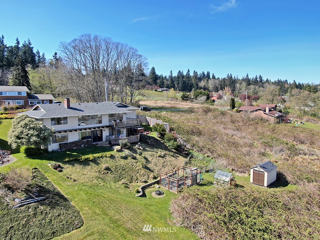 6575 Anderson Road Clinton, WA 98236 - Photo 29 of 40 Gallery Image 29