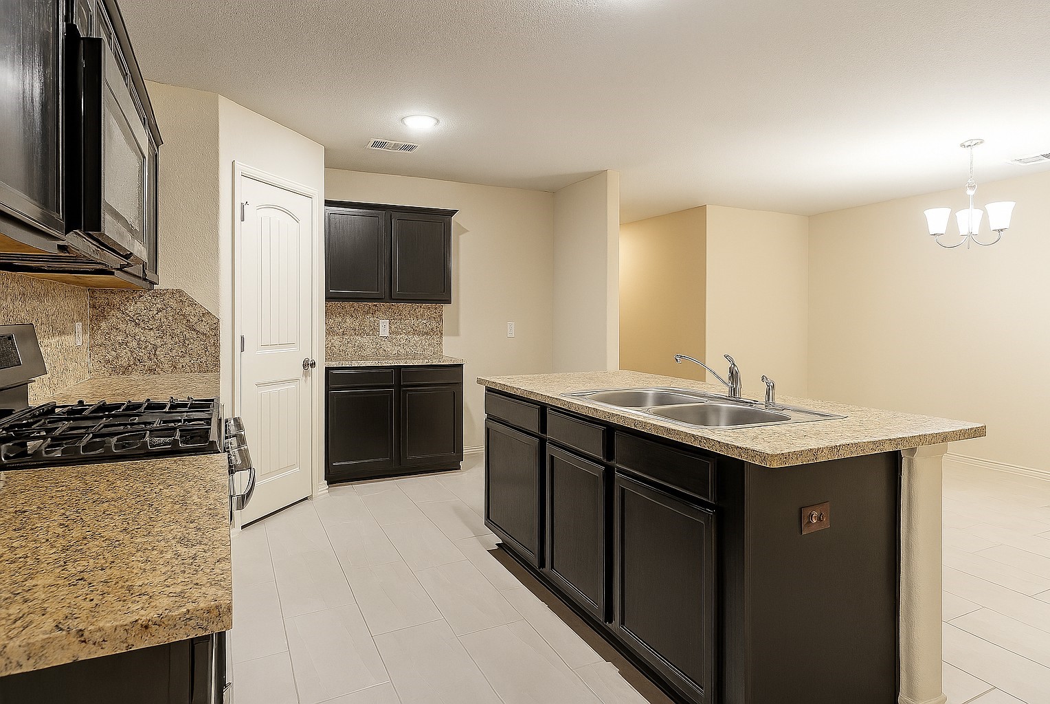 2414 Fall Aster Drive Spring, TX 77373 - Photo 9 of 20