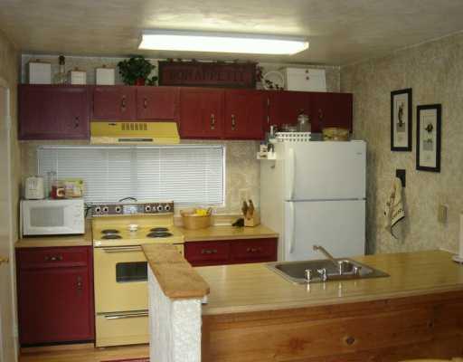 51 Valley View Road Hidden Valley, PA 15502 - Photo 3 of 6 Kitchen.