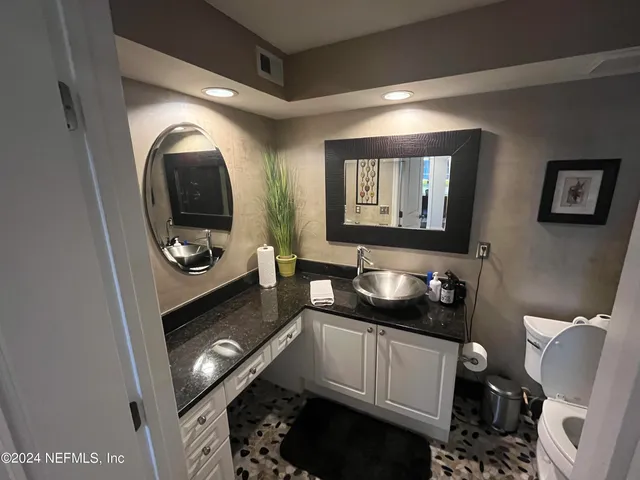 $2,550 | 400 East Bay Street, Unit 410, Jacksonville, FL 32202