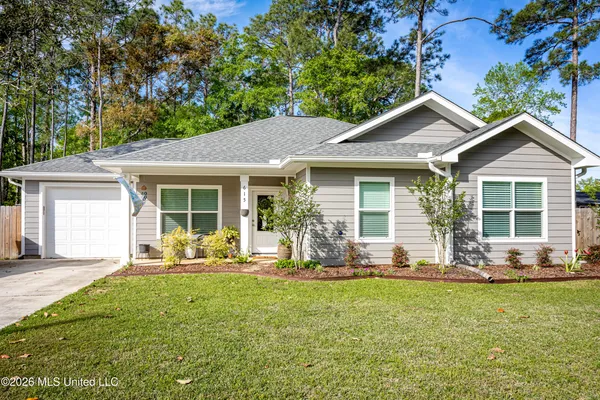 $289,000 | 615 Plum Street, Ocean Springs, MS 39564